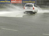 Und schon steht das Auto in die Gegenrichtung. Wir sind ja zum Üben da.